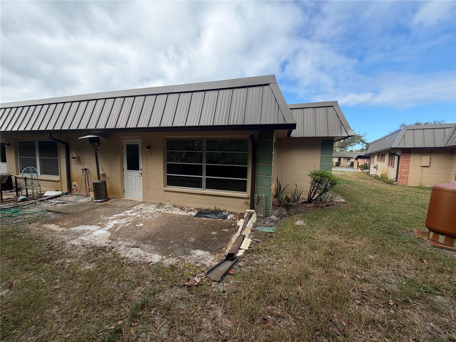 GARDENS BEACON SQUARE - Residential Lease