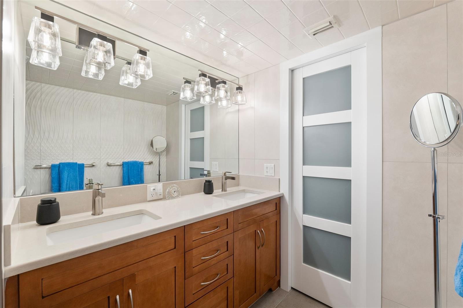 PELICAN BAY YACHT CLUB CONDO BLDG A - Residential