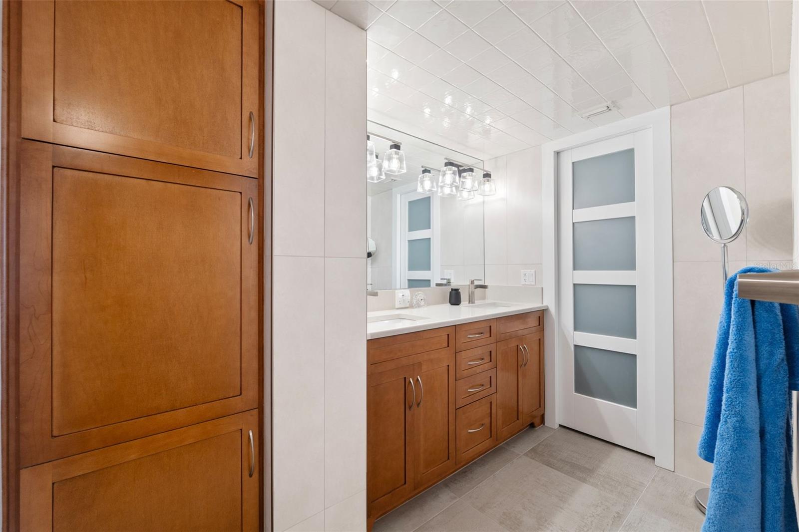 PELICAN BAY YACHT CLUB CONDO BLDG A - Residential