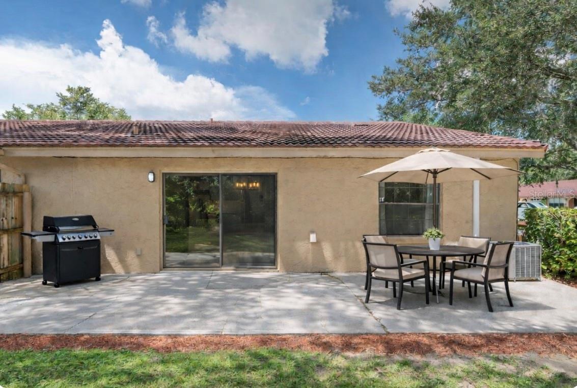 PADDOCK VILLAS - Residential