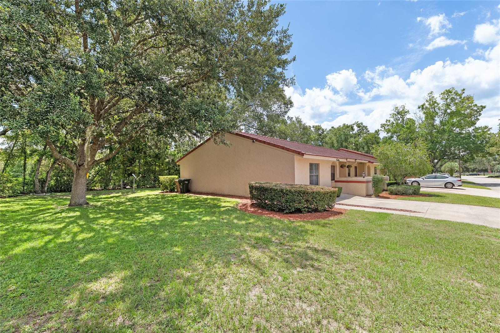 PADDOCK VILLAS - Residential