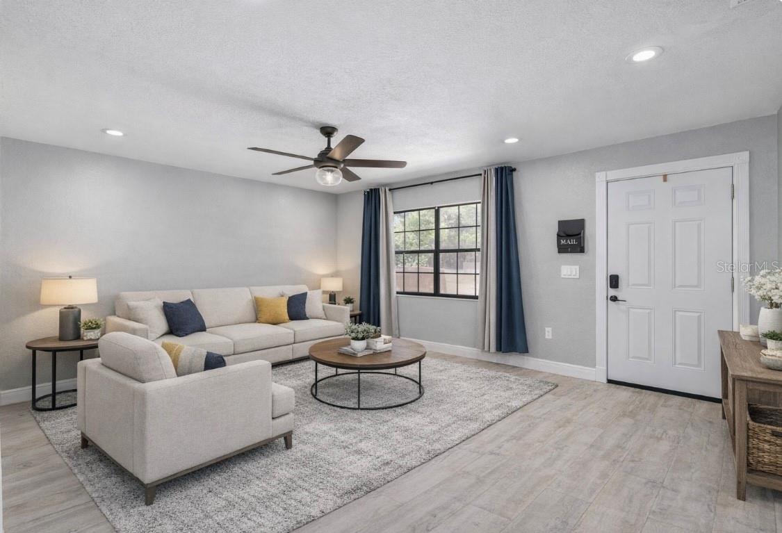 PADDOCK VILLAS - Residential