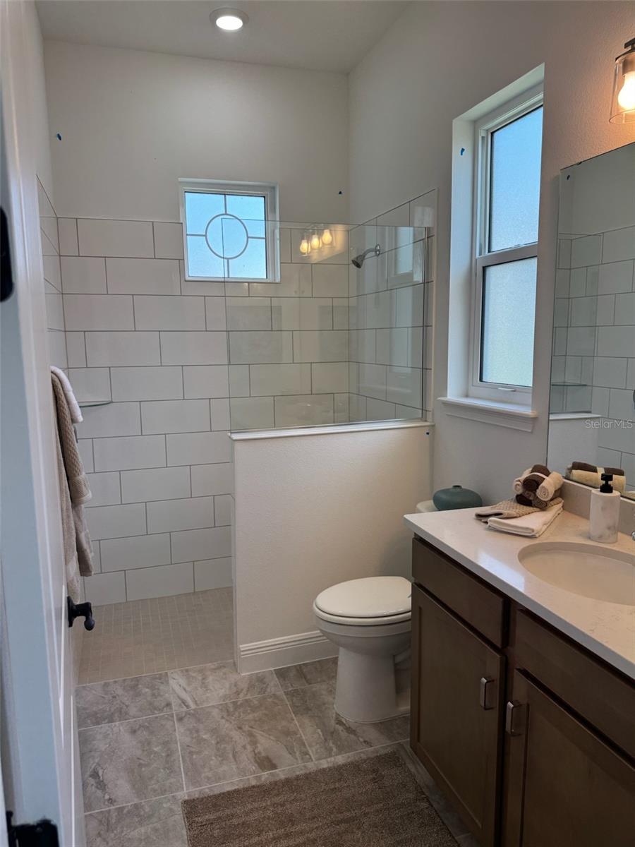AZALEA WALK/PLYMOUTH - Residential