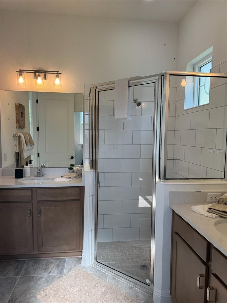 AZALEA WALK/PLYMOUTH - Residential
