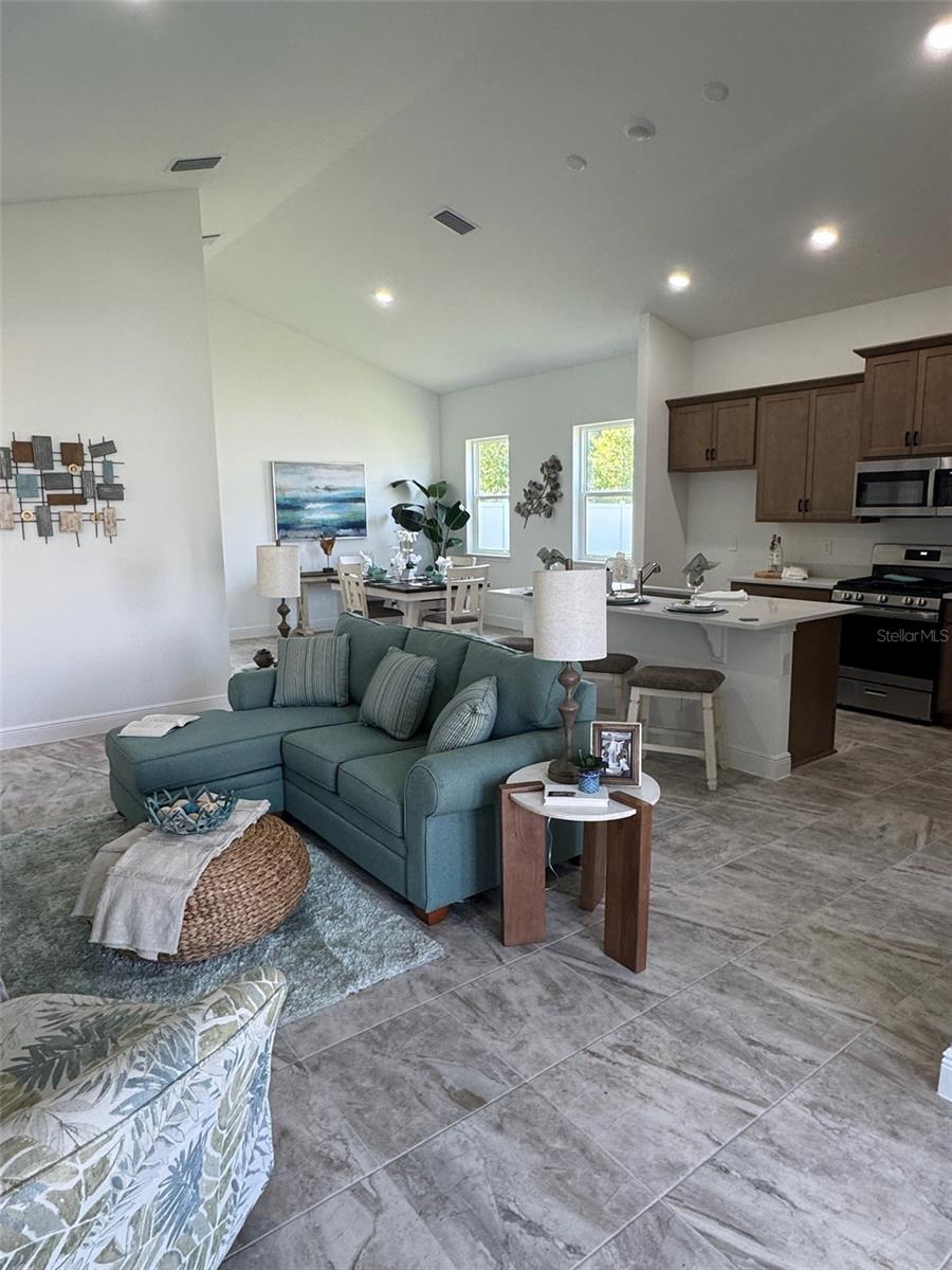 AZALEA WALK/PLYMOUTH - Residential