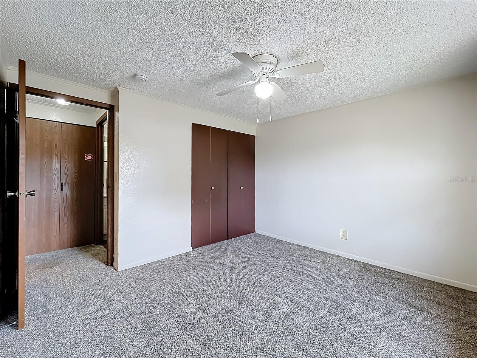 ACREAGE & UNREC - Residential Lease