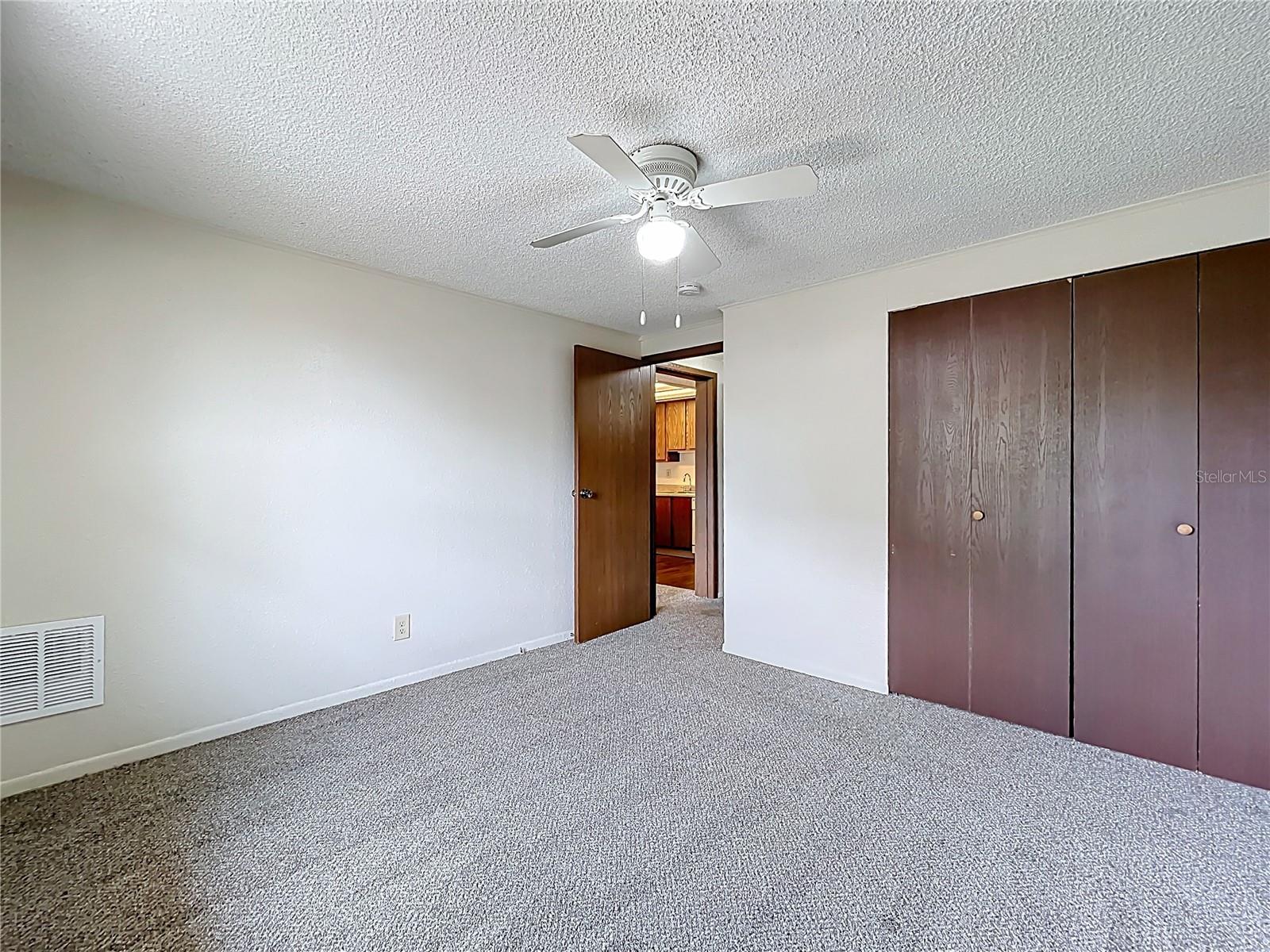 ACREAGE & UNREC - Residential Lease