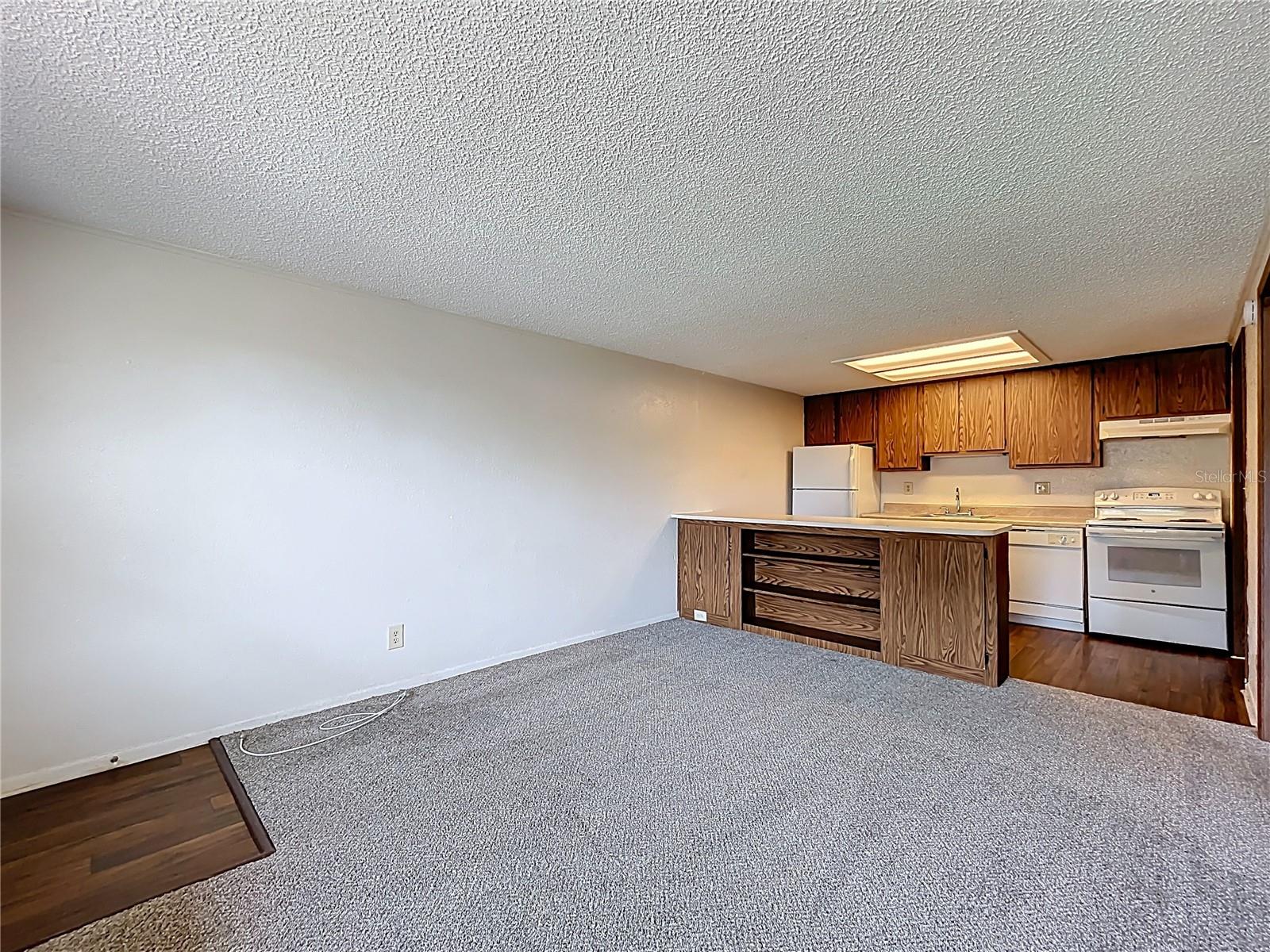 ACREAGE & UNREC - Residential Lease