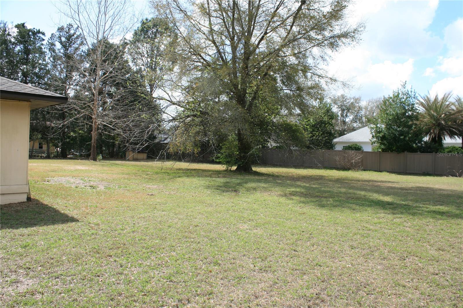 WEST END GOLFVIEW ESTATES - Residential