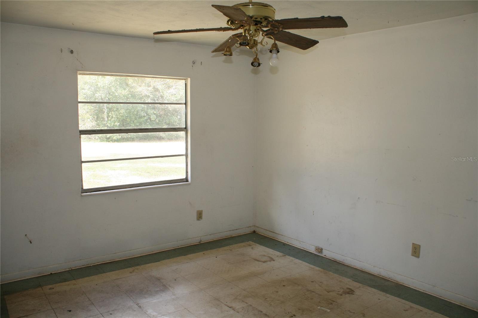 WEST END GOLFVIEW ESTATES - Residential