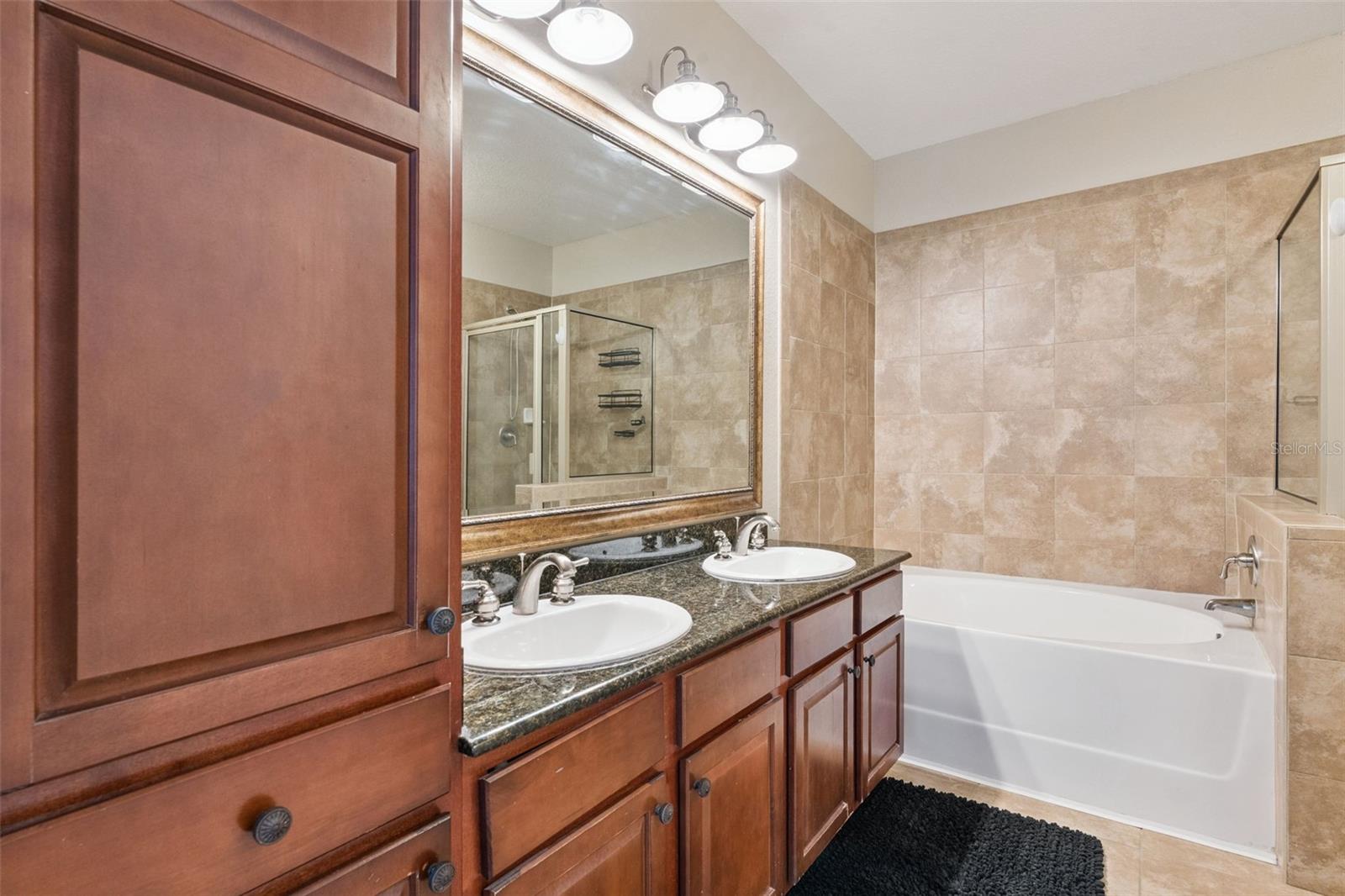 BELLA PIAZZA - Residential