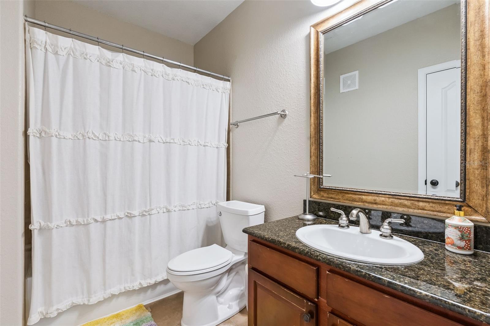 BELLA PIAZZA - Residential