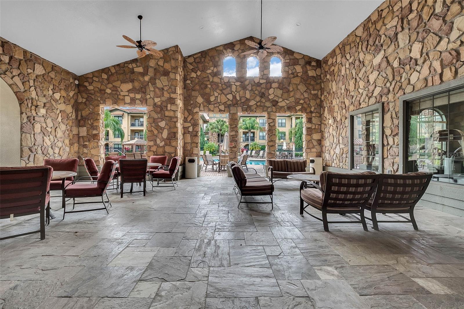 BELLA PIAZZA - Residential