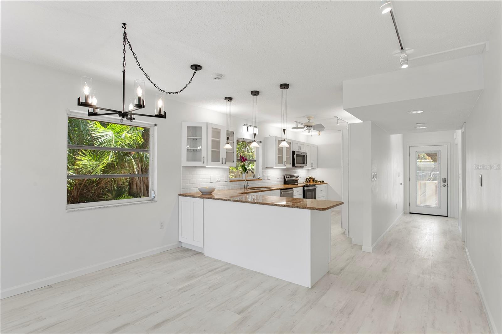 WHITNEY BEACH - Residential