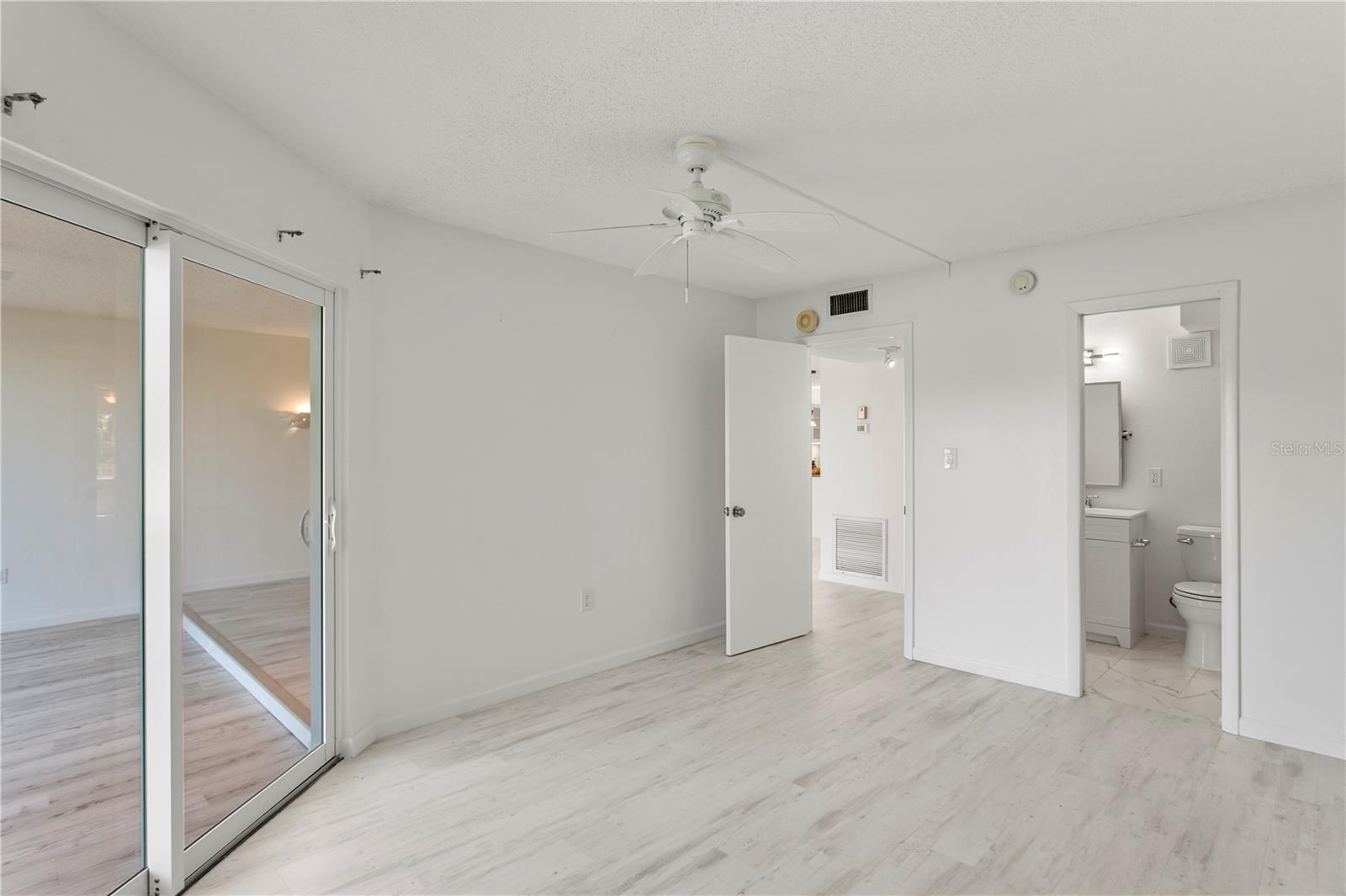 WHITNEY BEACH - Residential