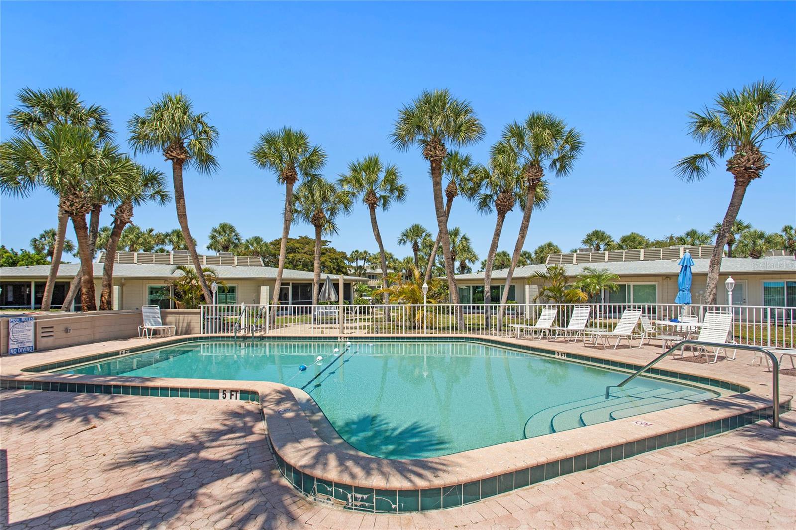 WHITNEY BEACH - Residential
