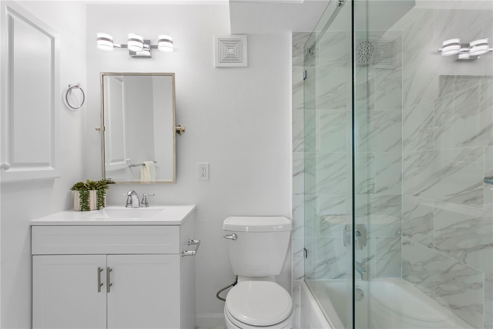 WHITNEY BEACH - Residential