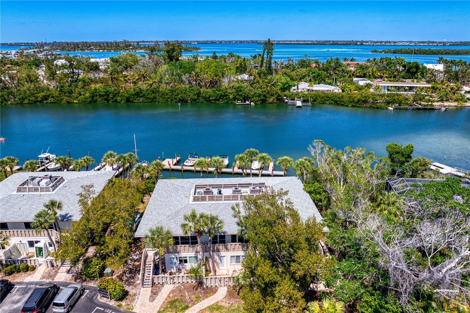 WHITNEY BEACH - Residential