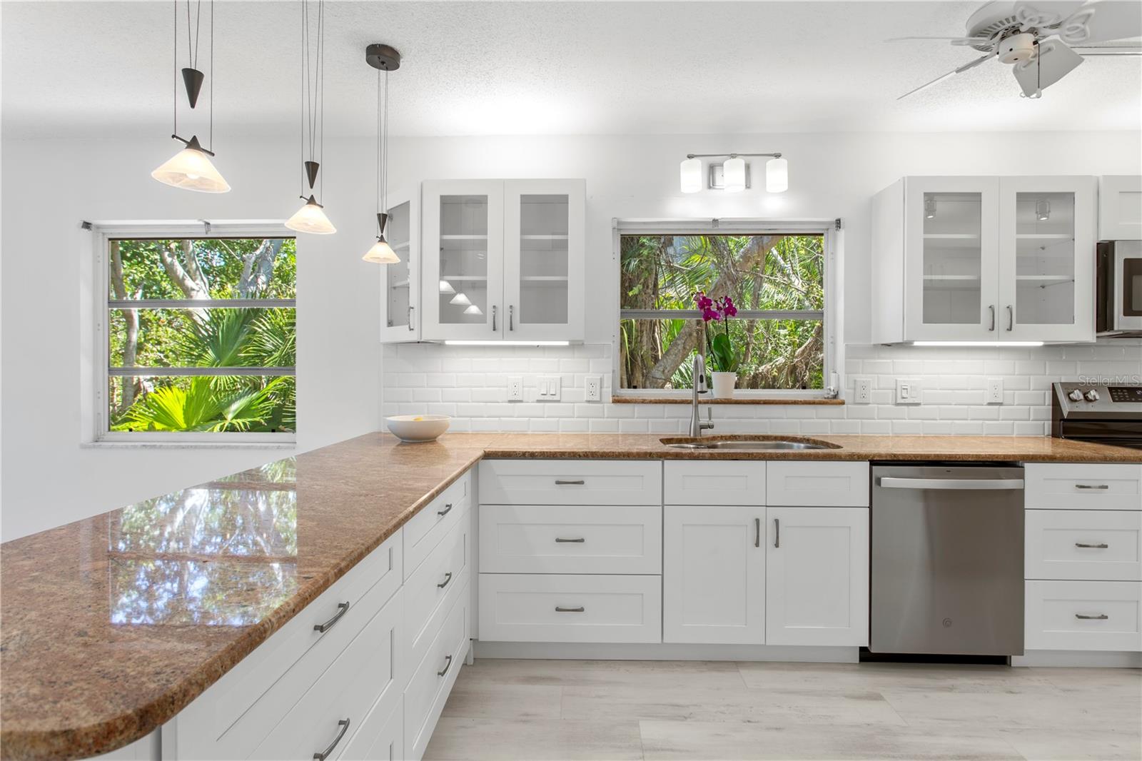 WHITNEY BEACH - Residential