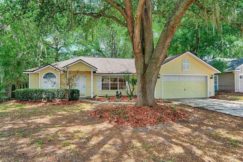 Photo of 7605 SW 51st Boulevard, Gainesville, FL 32608 (MLS # GC540530)