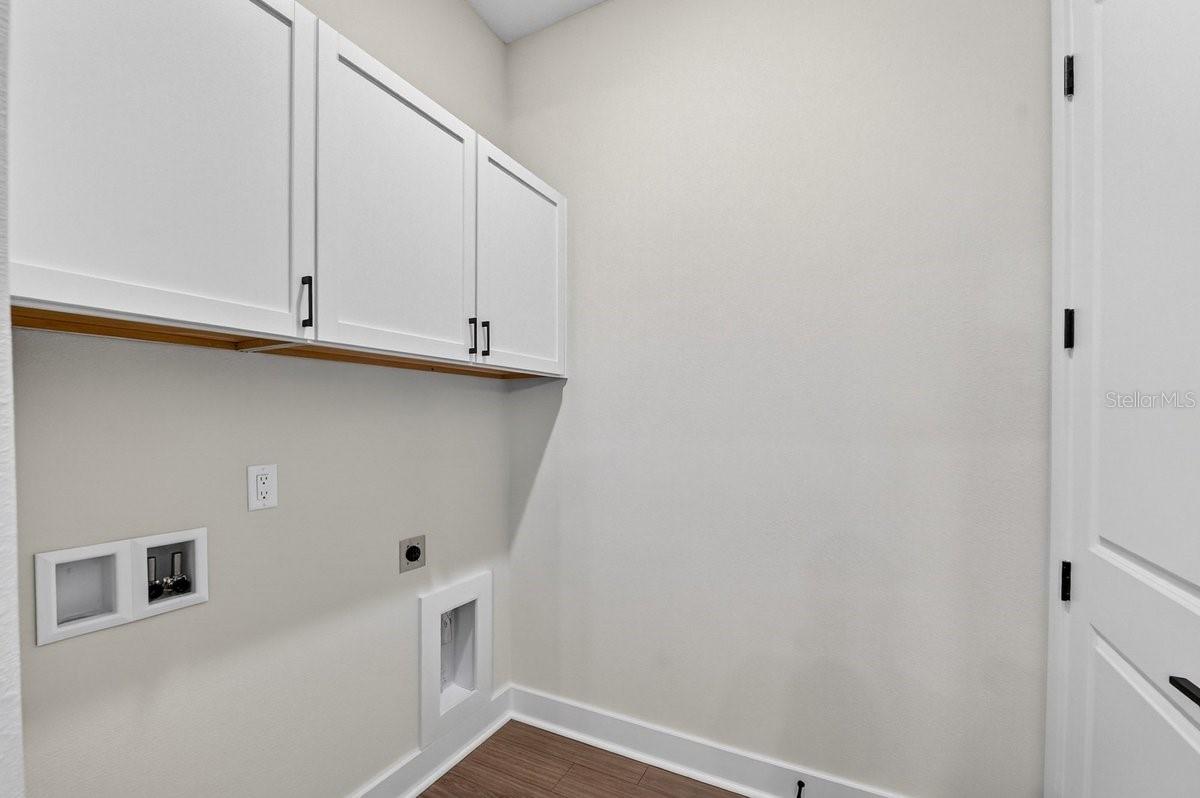 STABLES AT CARY FOREST - Residential