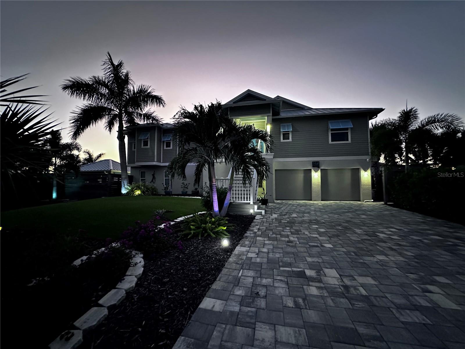 LYONS BAY - Residential