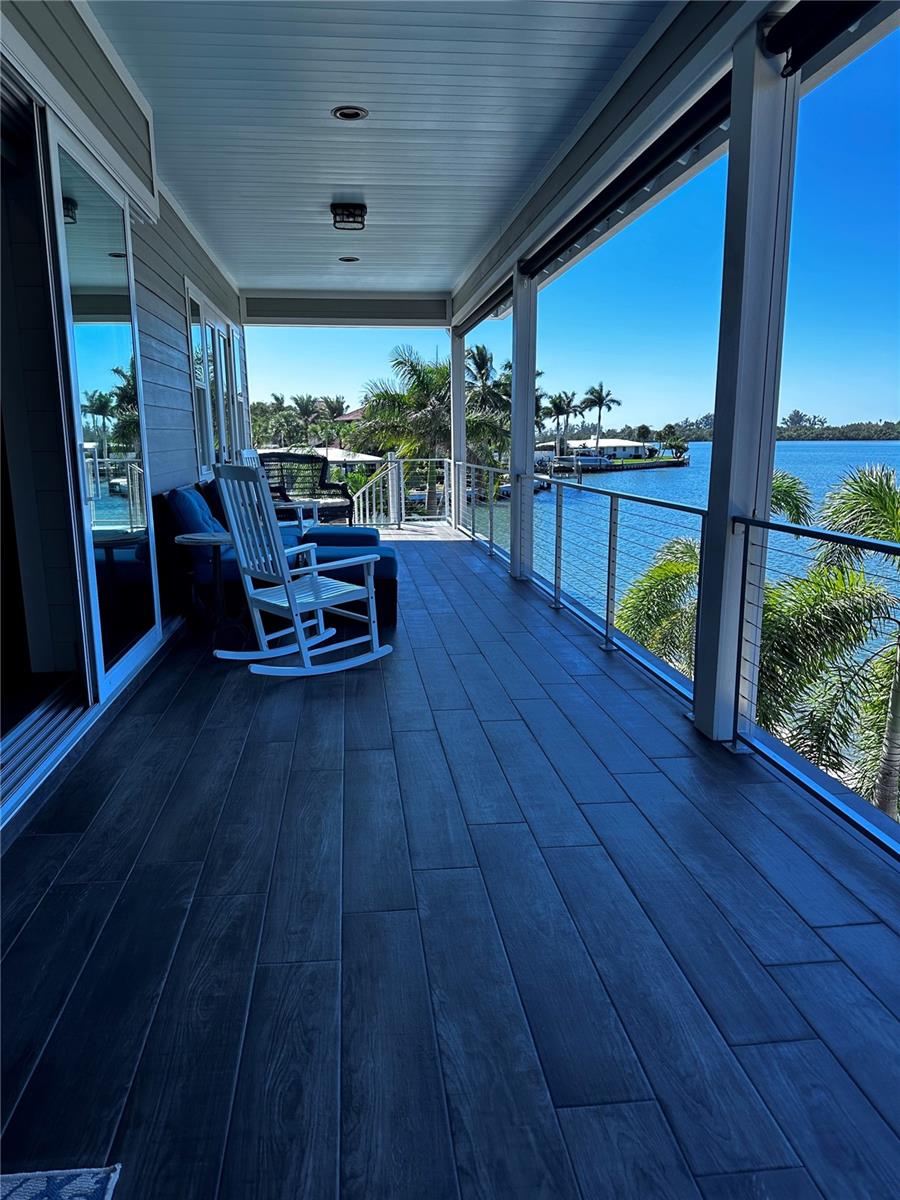 LYONS BAY - Residential