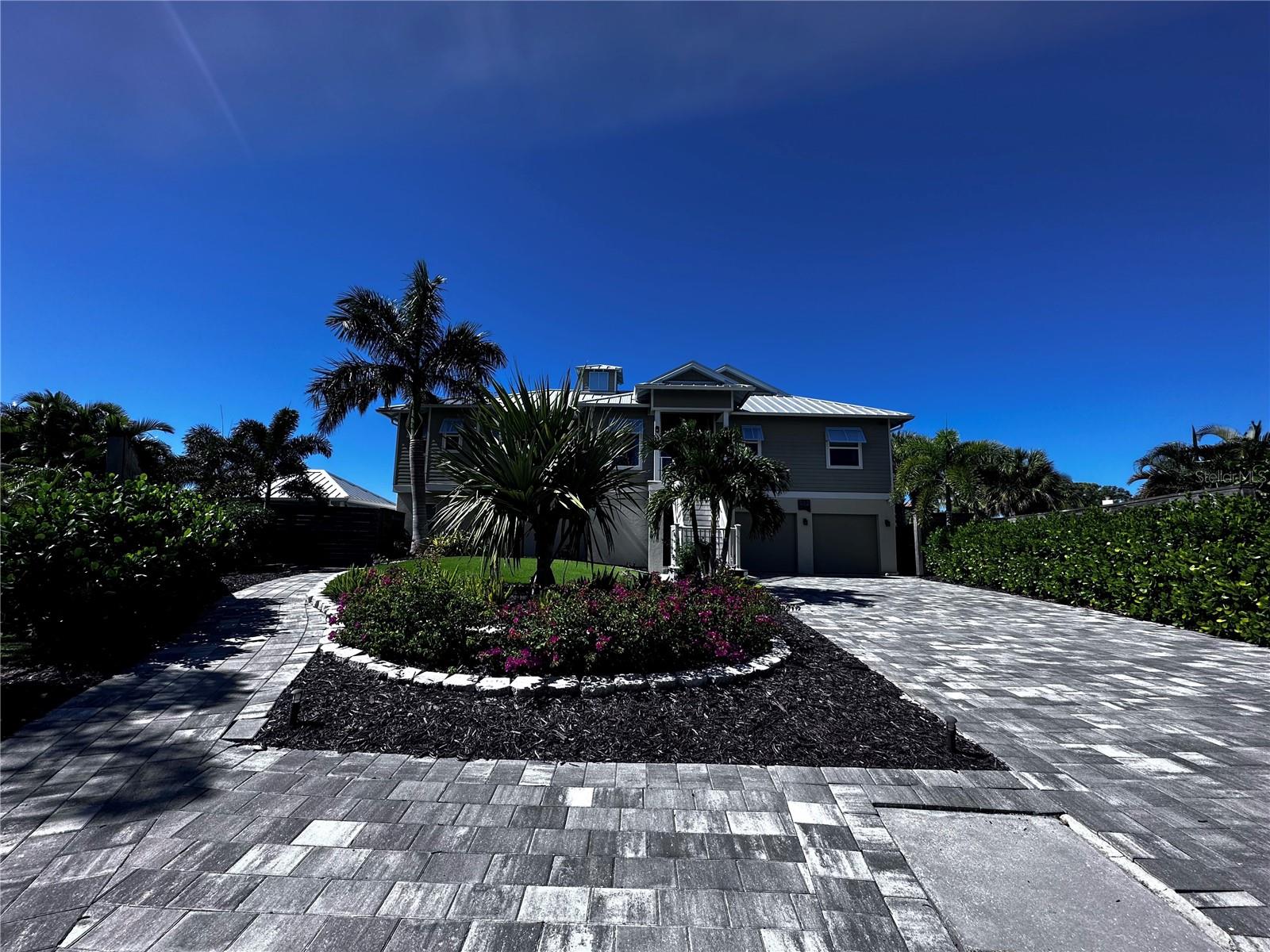 LYONS BAY - Residential