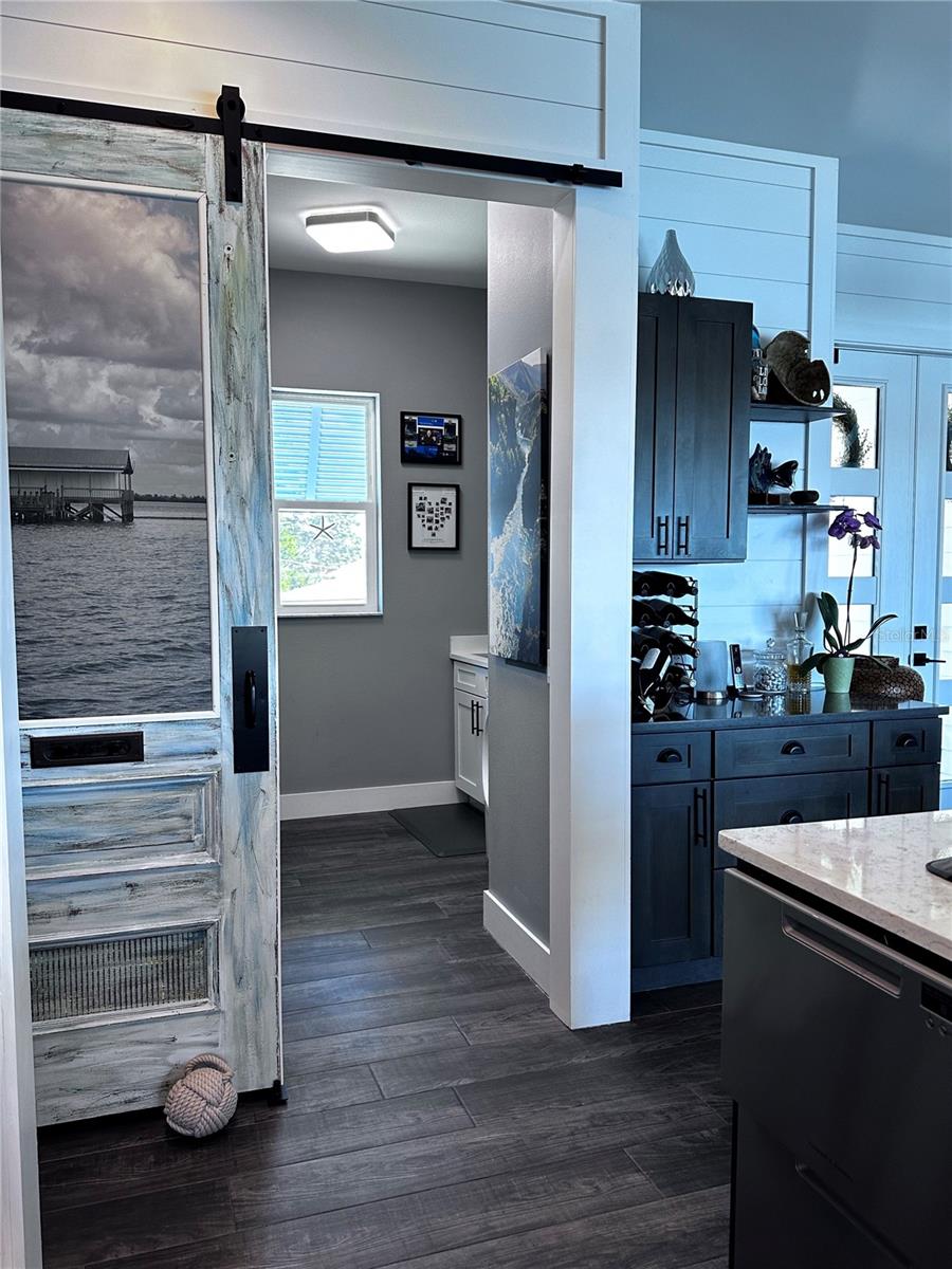 LYONS BAY - Residential