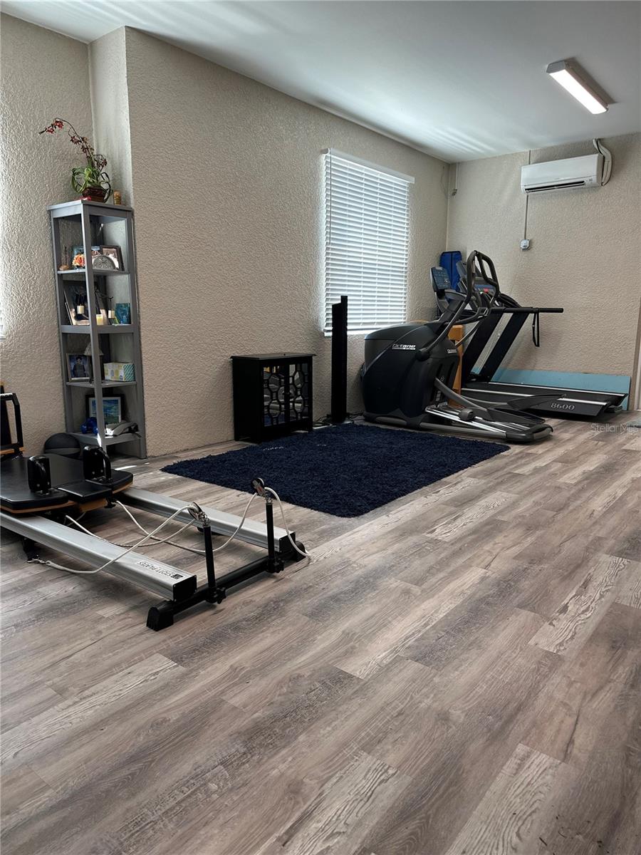 LYONS BAY - Residential