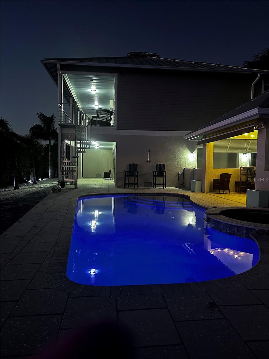 LYONS BAY - Residential