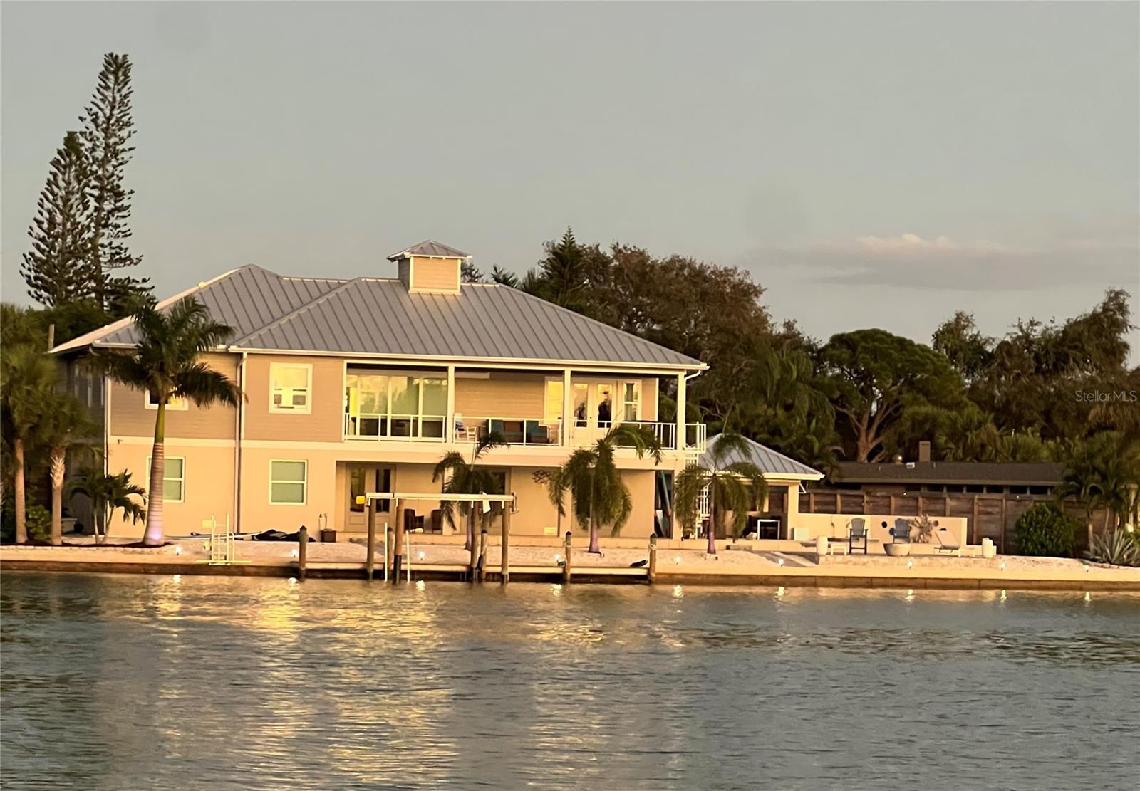 LYONS BAY - Residential