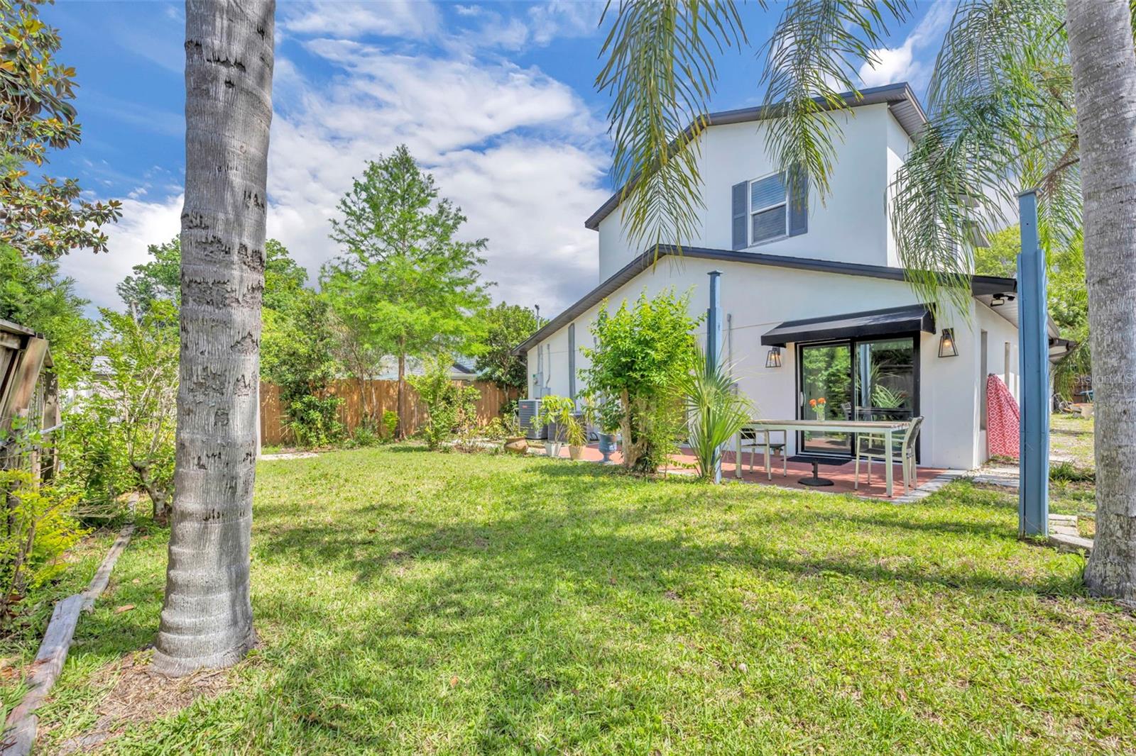 LAKE KNOWLES TERRACE - Residential