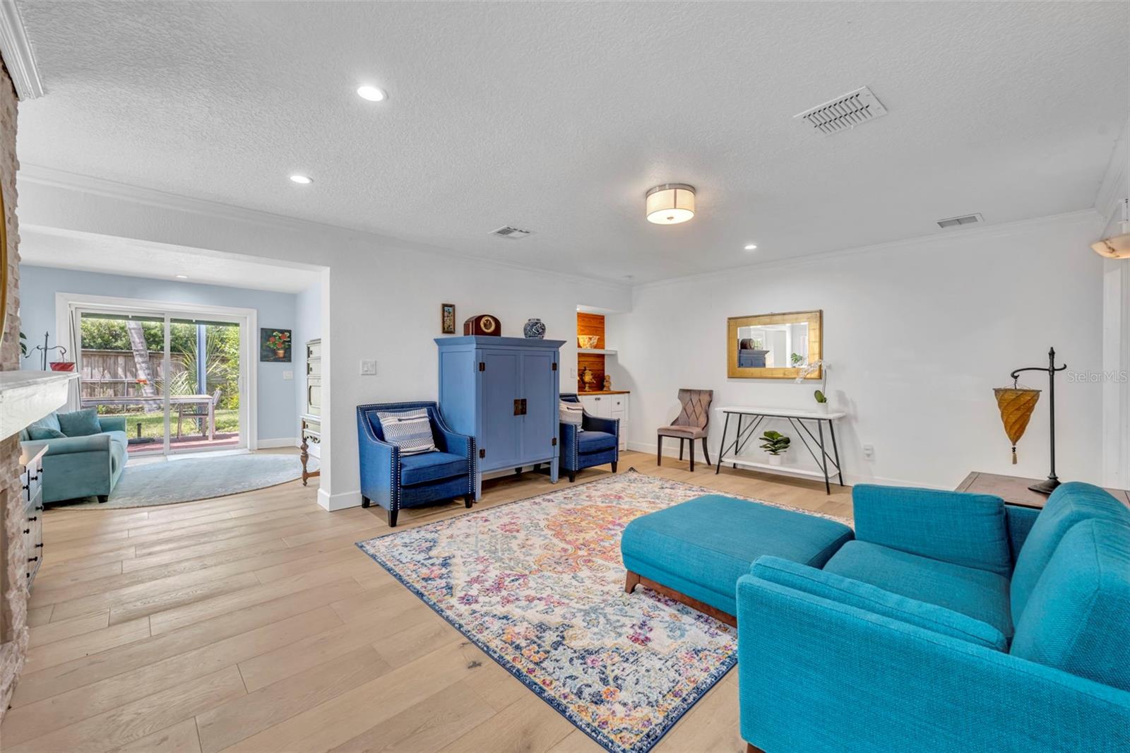 LAKE KNOWLES TERRACE - Residential