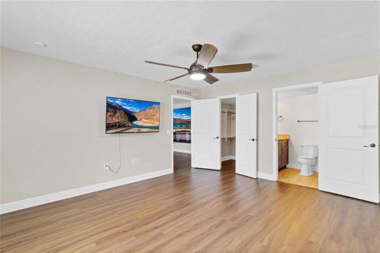 DUKES LAKE PH 02 - Residential