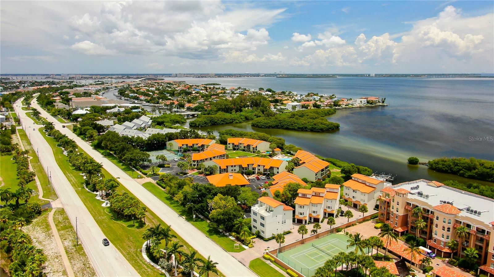 TIERRA DEL MAR - Residential Lease