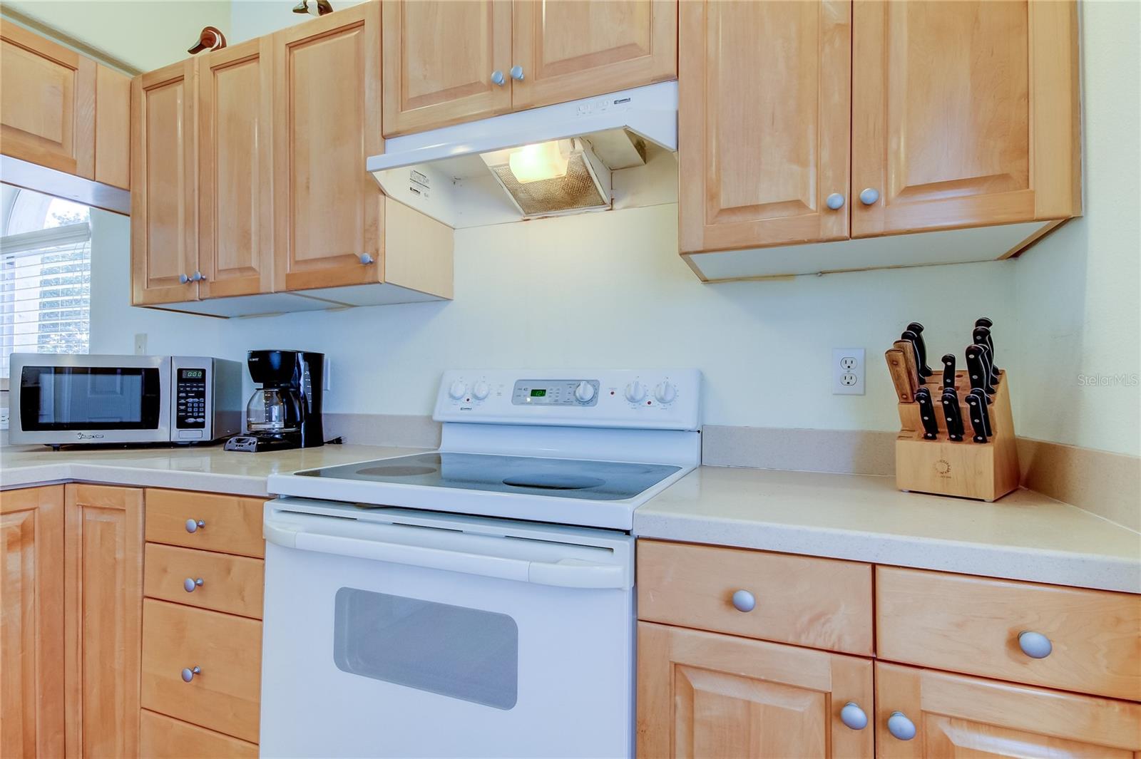 TIERRA DEL MAR - Residential Lease