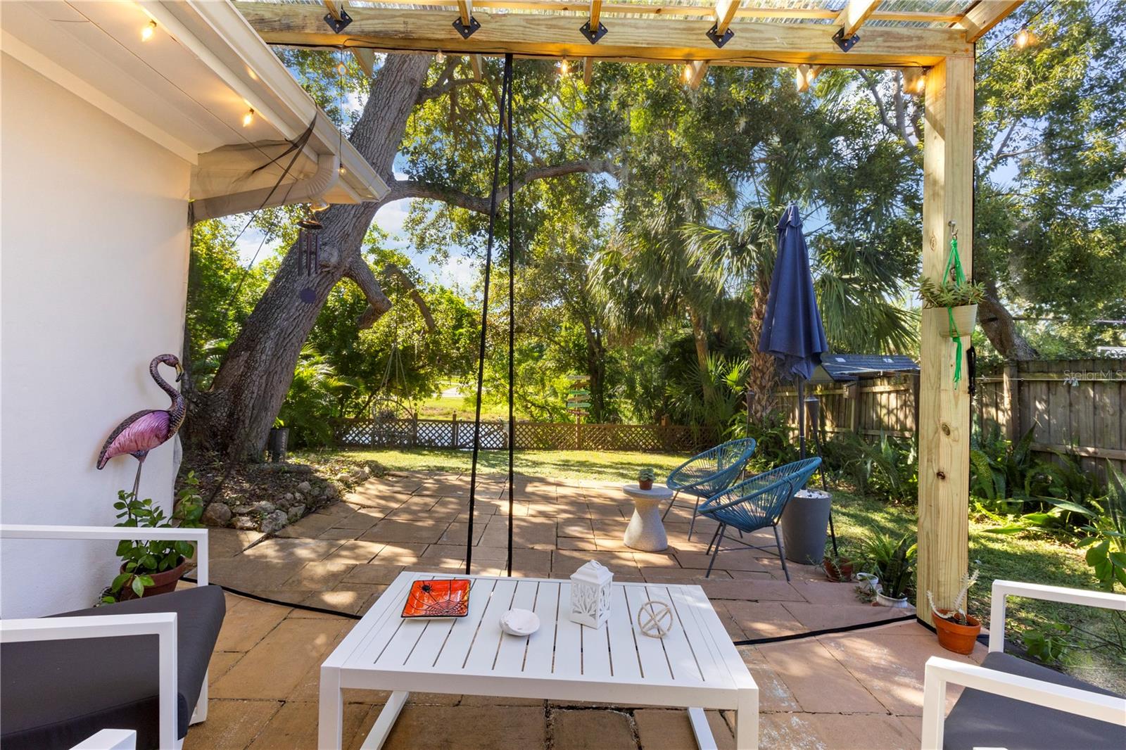 BAY BREEZE ESTATES - Residential Lease