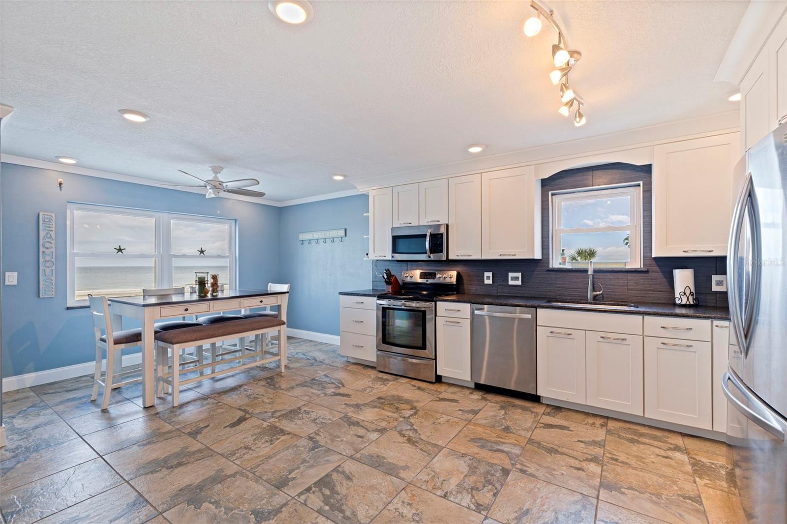 GULF 5000 ASSOC INC CONDO - Residential Lease