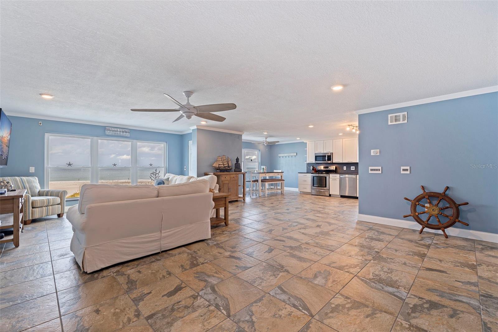 GULF 5000 ASSOC INC CONDO - Residential Lease