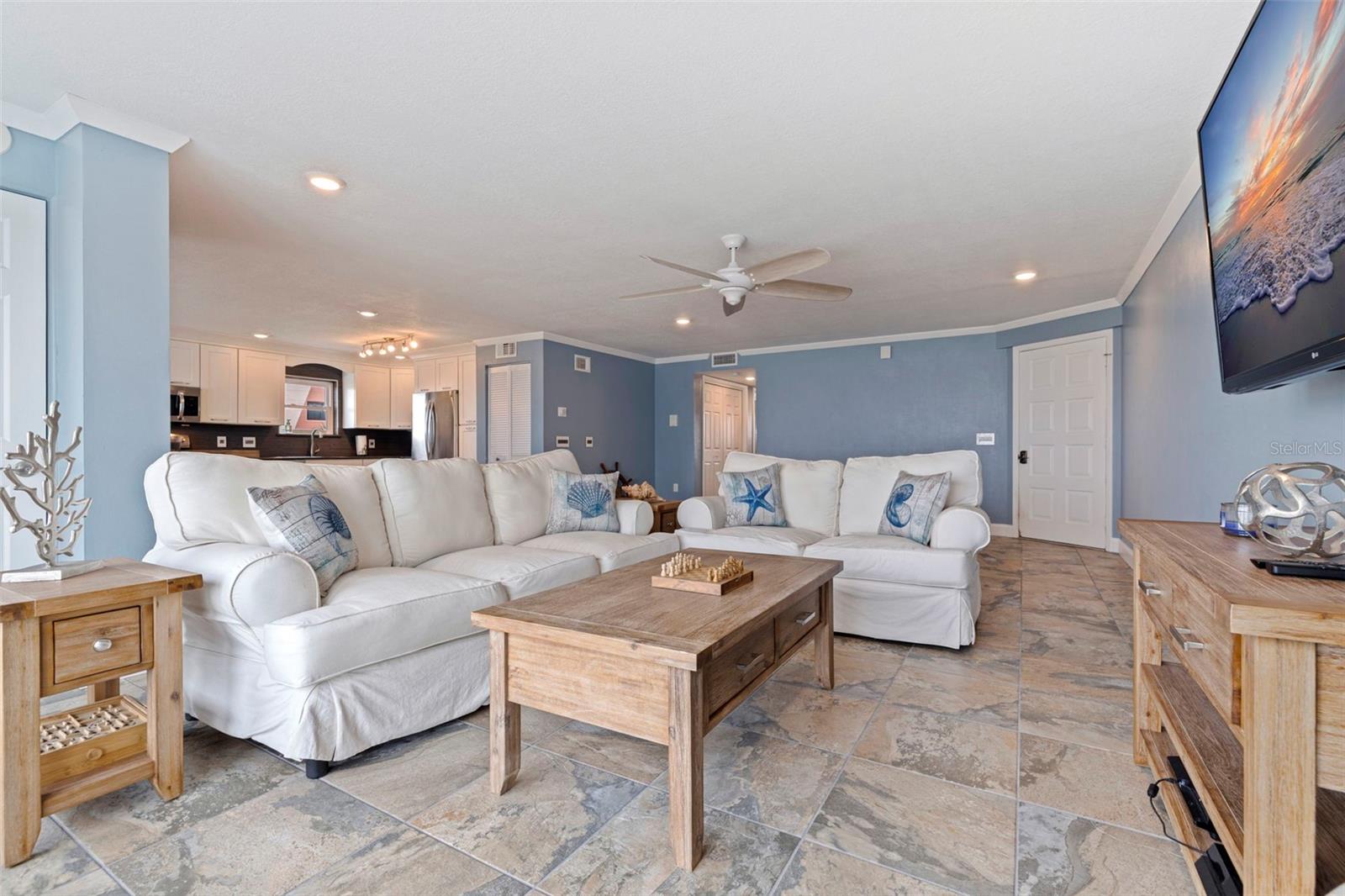 GULF 5000 ASSOC INC CONDO - Residential Lease