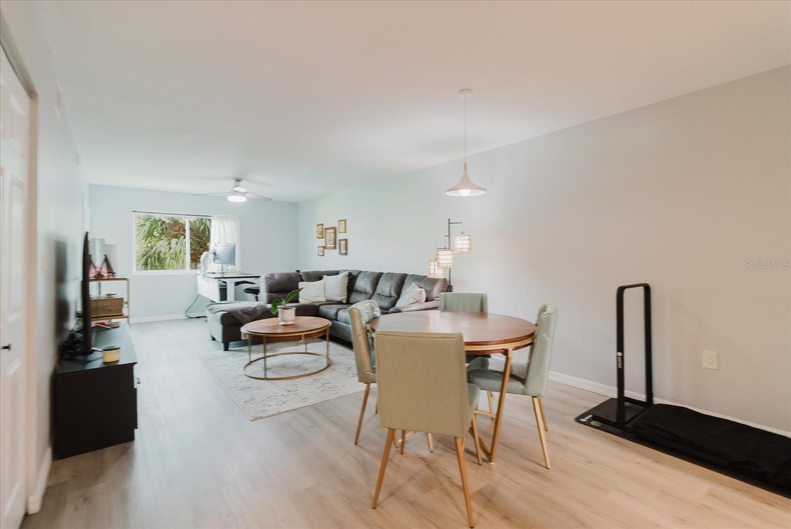 LAKE TARPON SAIL & TENNIS CLUB - Residential