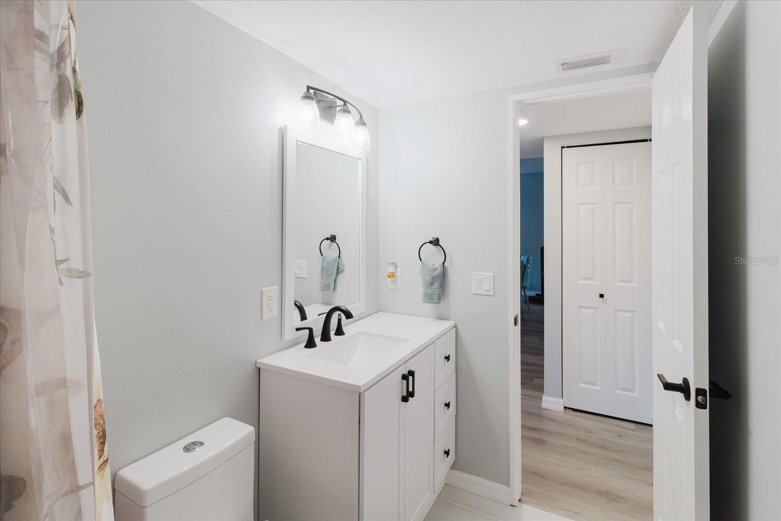 LAKE TARPON SAIL & TENNIS CLUB - Residential