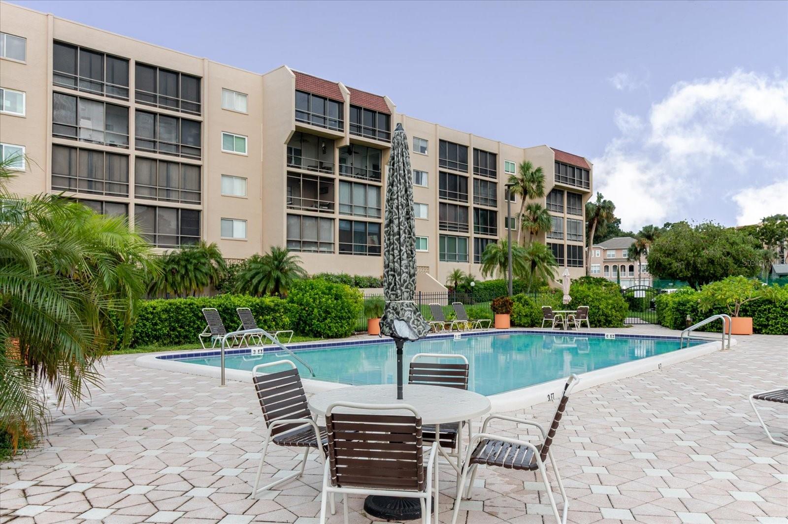 LAKE TARPON SAIL & TENNIS CLUB - Residential