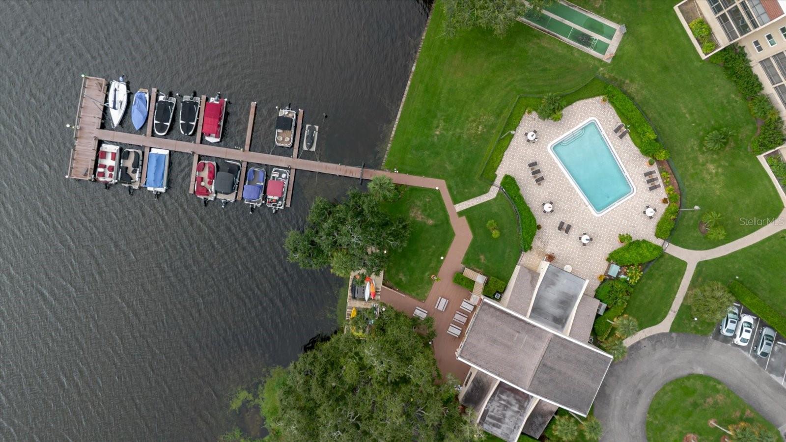 LAKE TARPON SAIL & TENNIS CLUB - Residential