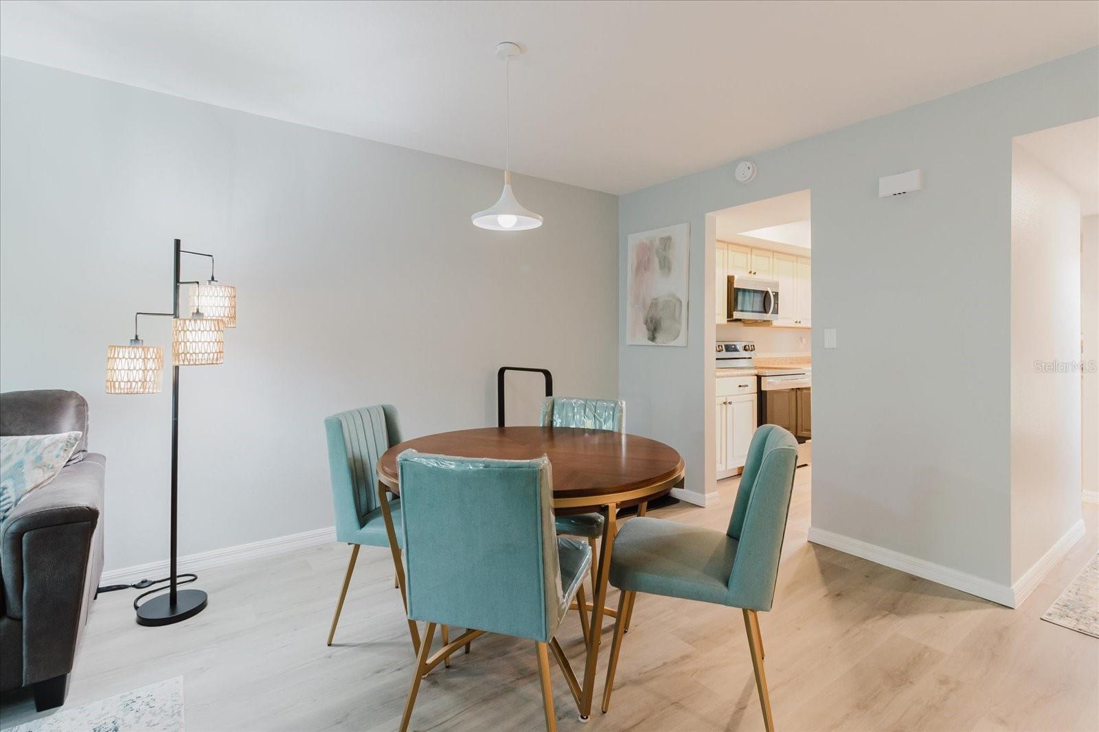 LAKE TARPON SAIL & TENNIS CLUB - Residential