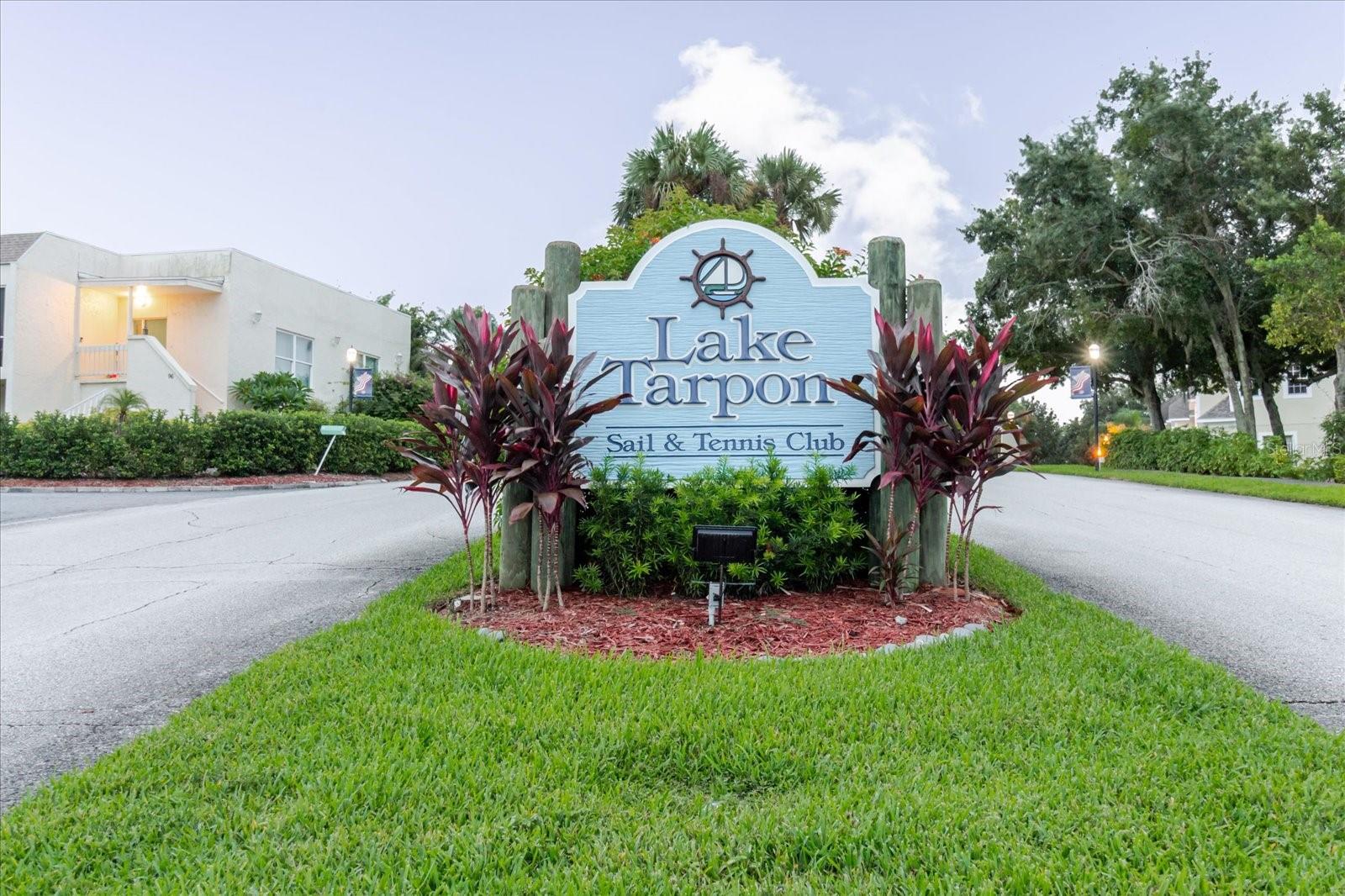 LAKE TARPON SAIL & TENNIS CLUB - Residential
