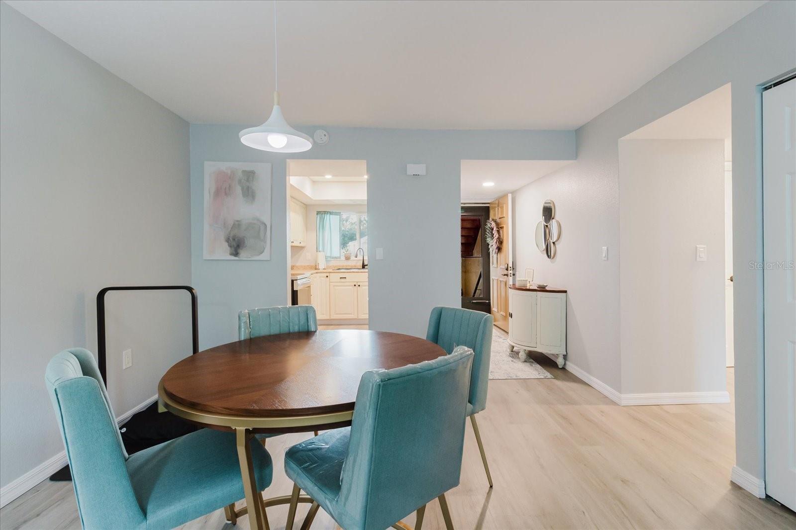 LAKE TARPON SAIL & TENNIS CLUB - Residential
