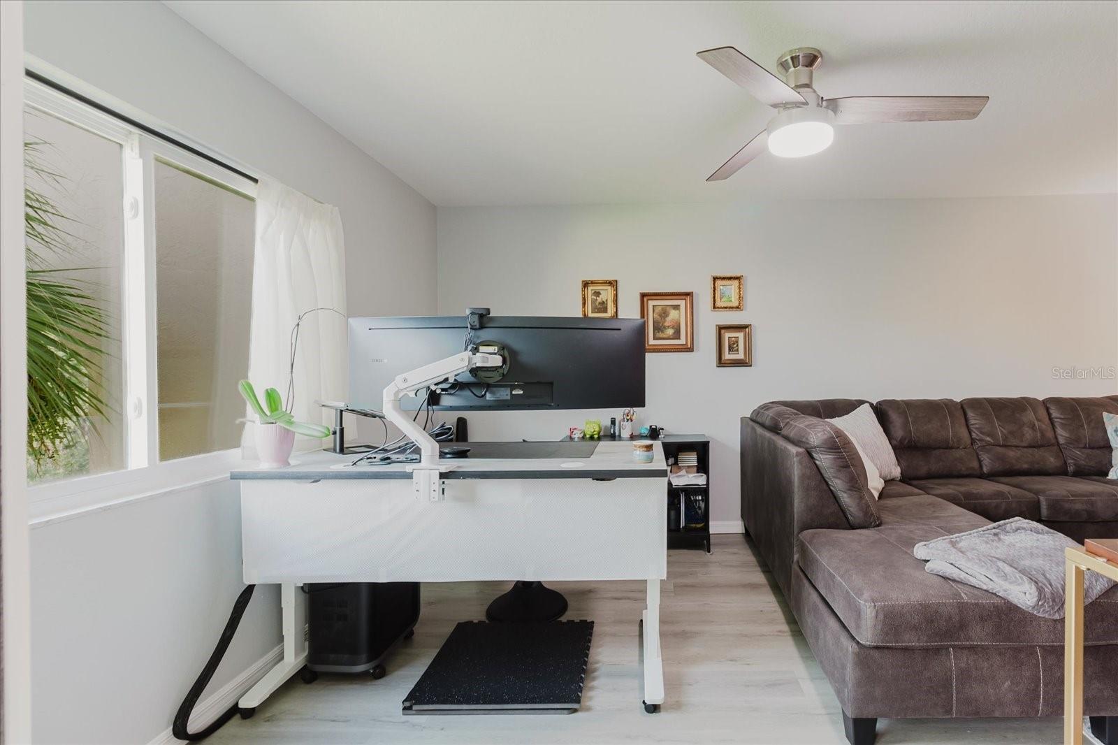 LAKE TARPON SAIL & TENNIS CLUB - Residential