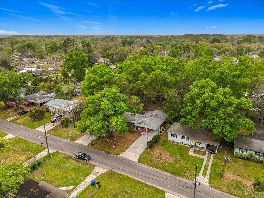 Photo of 5243 Poppy Drive, Jacksonville, FL 32205 (MLS # OM721703)